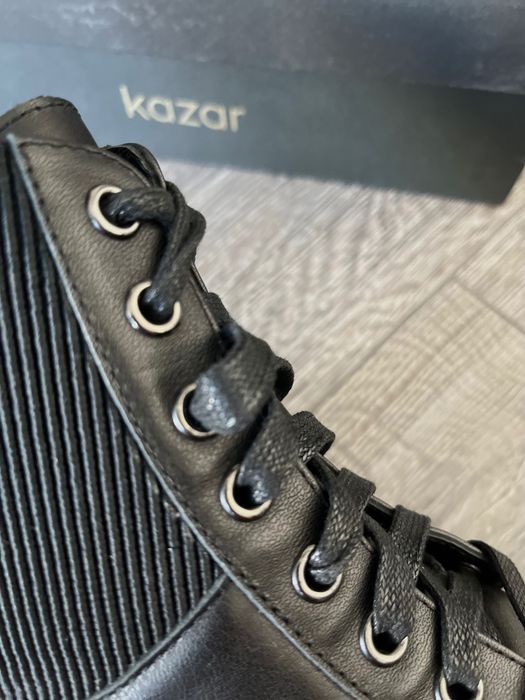 KAZAR - czarne botki/buty ze skóry. Elastyczna cholewka. Rozmiar 37.