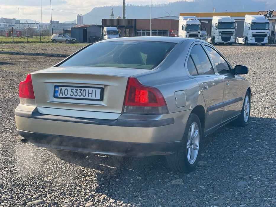 Вольво 2.4 benzin