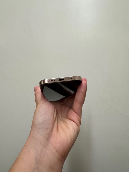 Iphone 16 pro 256gb  Desert Tiranium