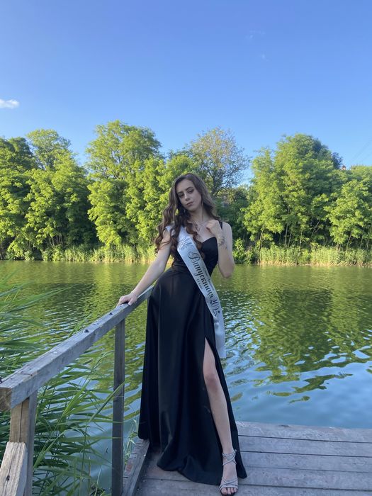 Випускна сукня вечірня