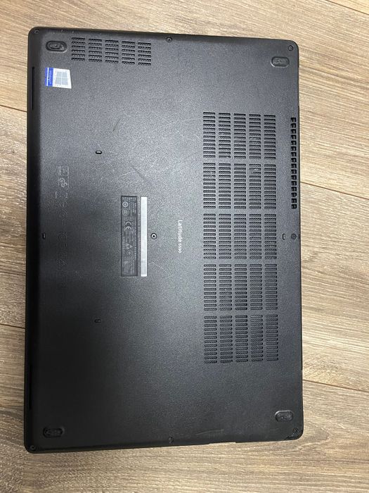 Сенсорний ноутбук Dell Latitude E5590 (i7-8650U|8GB|256SSD|15.6” FHD)