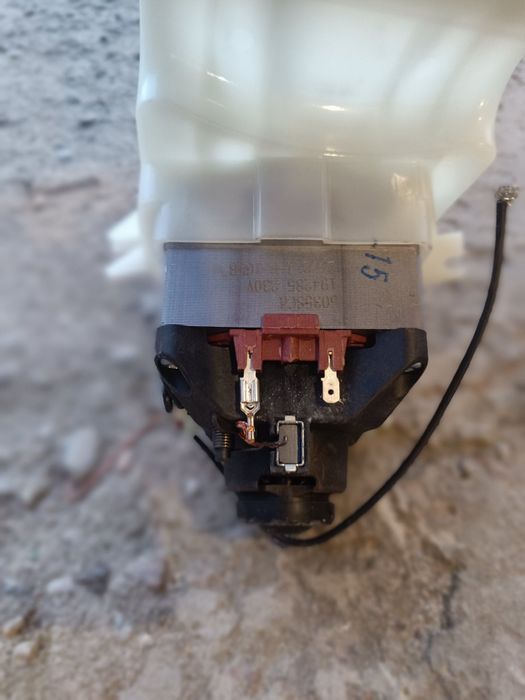 Електродвигун для аератора