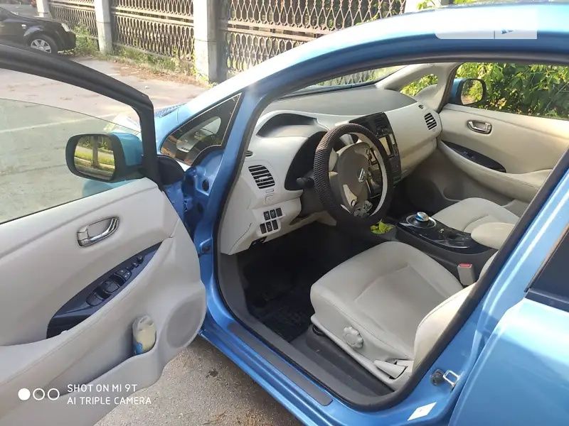 Продам Nissan Leaf 2012 
I покоління