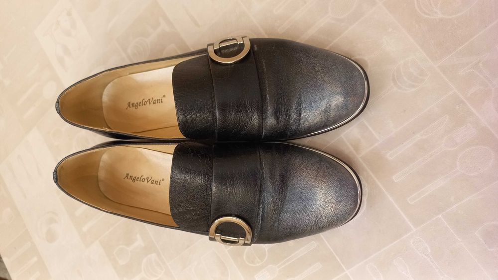 Туфлі жіночі демисезонні.