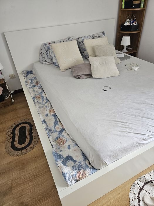 Cama casal 180x200 ikea com estrado