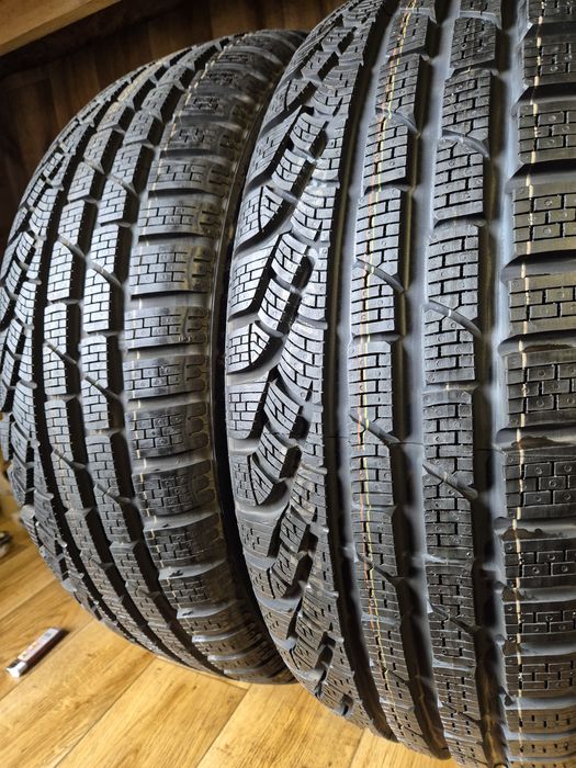 215/60/17 Pirelli nowe  para zima Sottozero  2021r