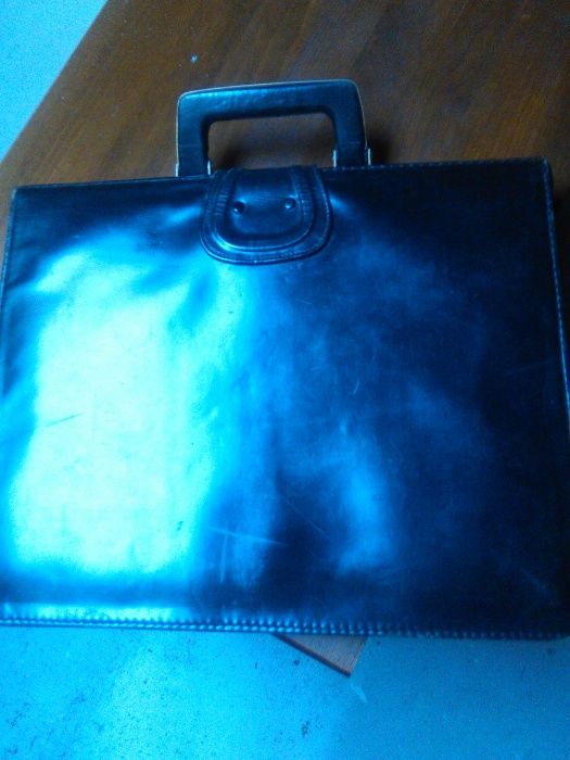 Mala / Pasta em pele