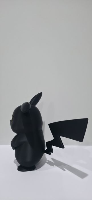 Figura de enfeite Pikachu Kaws 3D