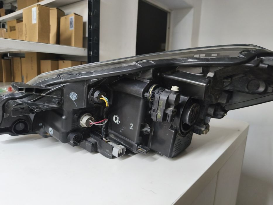 Otica frente direita para Yaris 2017 a 2020