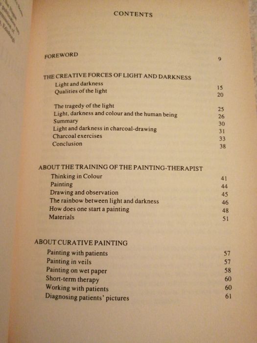 Light darkness and colour in painting therapy