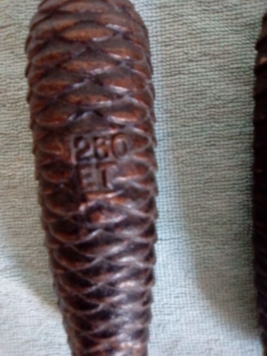 Pinhas /pesos para relógio de parede em muito bom estado