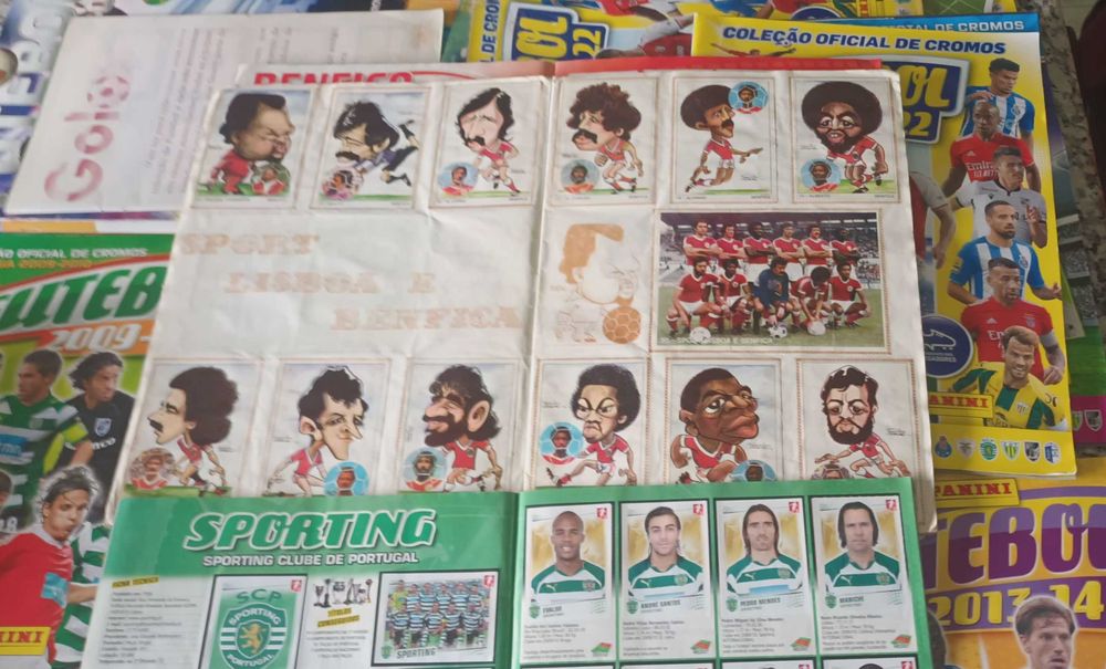 Lote de cadernetas de futebol