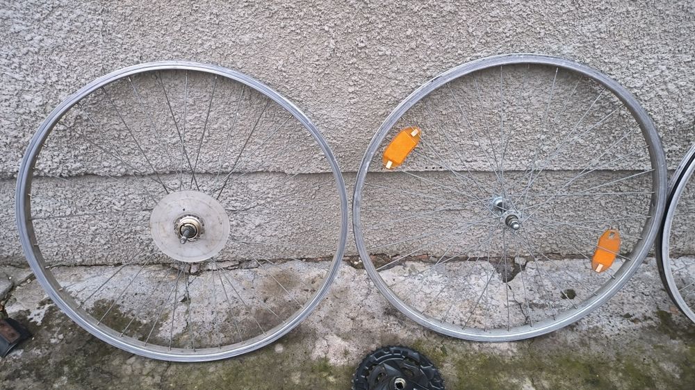 Велозапчасти. Колеса,руль,шатуны