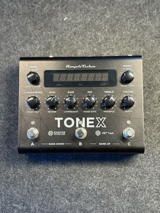 IK Multimedia ToneX Pedal