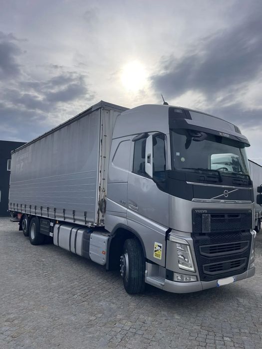 Volvo FH 460 - Caixa de Cortinas / 6x2 - 2018