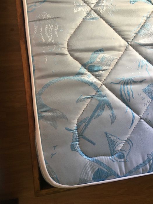 Estrados com colchões