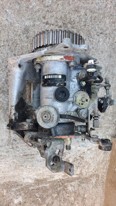 Bomba injetora Lucas