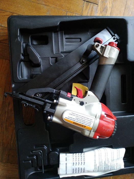 пневмопистолет нейлер Max NF550