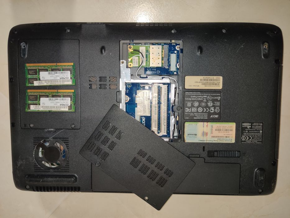 [Não Liga] Portatil Acer Aspire 5737Z - 644G32Mn