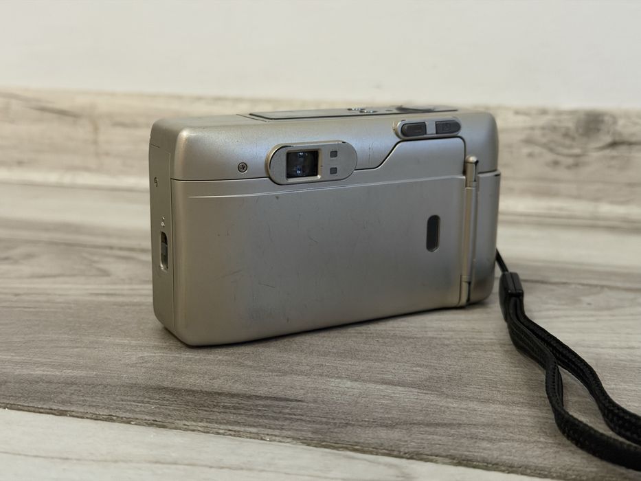 Фотоапарат Nikon Lite Touch 100W