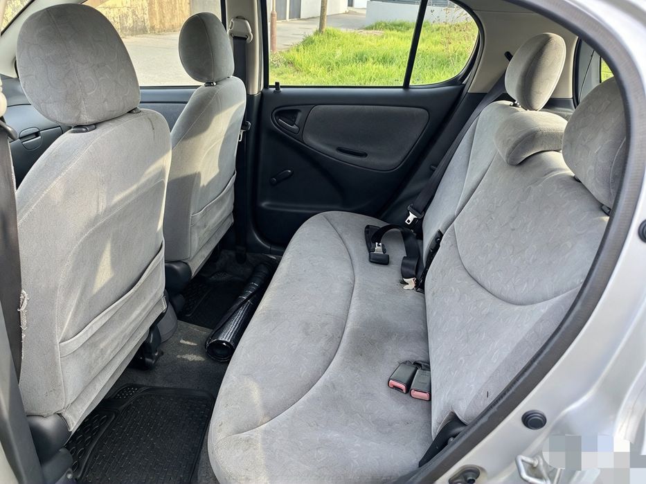 Vendo Toyota Yaris