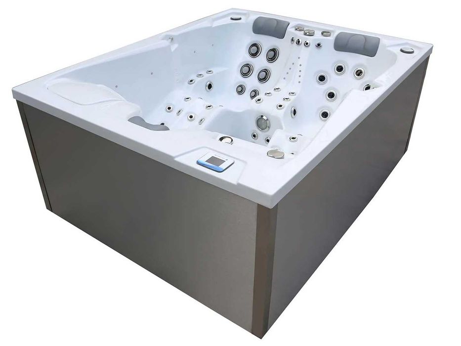 JACUZZI Wanna ogrodowa z hydromasażem Infinitas MB300 GERMANY - 15999€