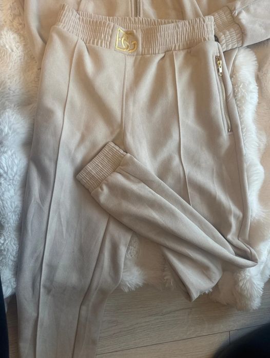 Komplet spodnie i bluza