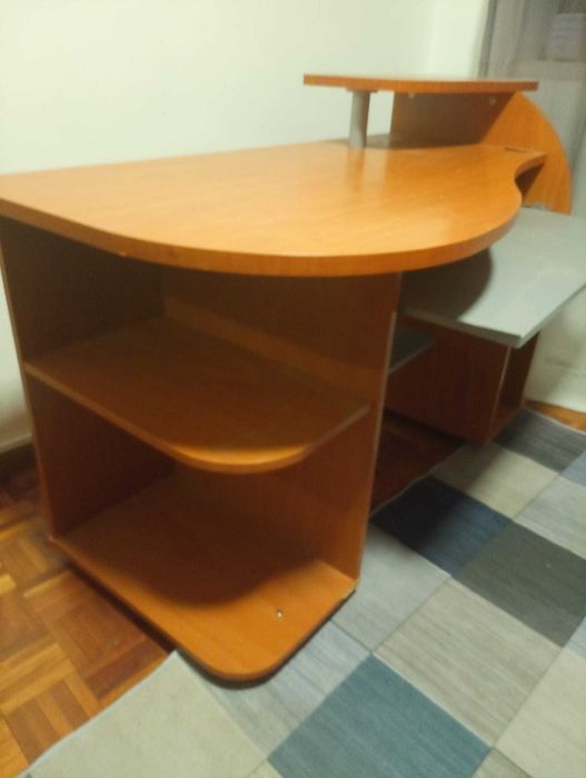 Secretária de escritório [Negociável]