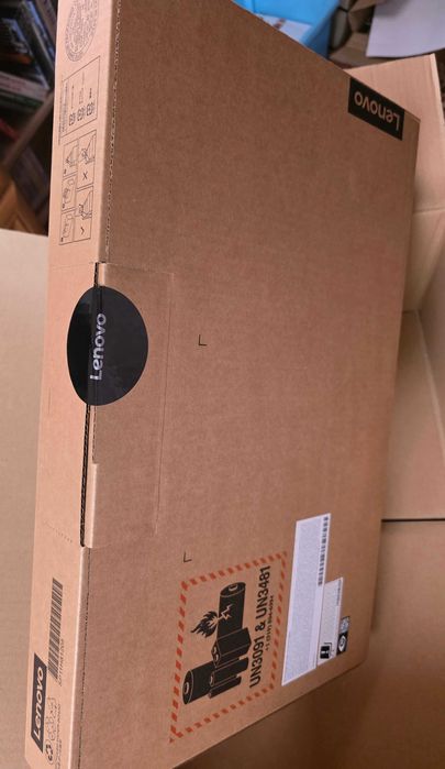 Laptop  Lenovo V15 i5 16/512GB NOWY