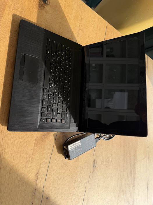 Komputer lenovo laptop