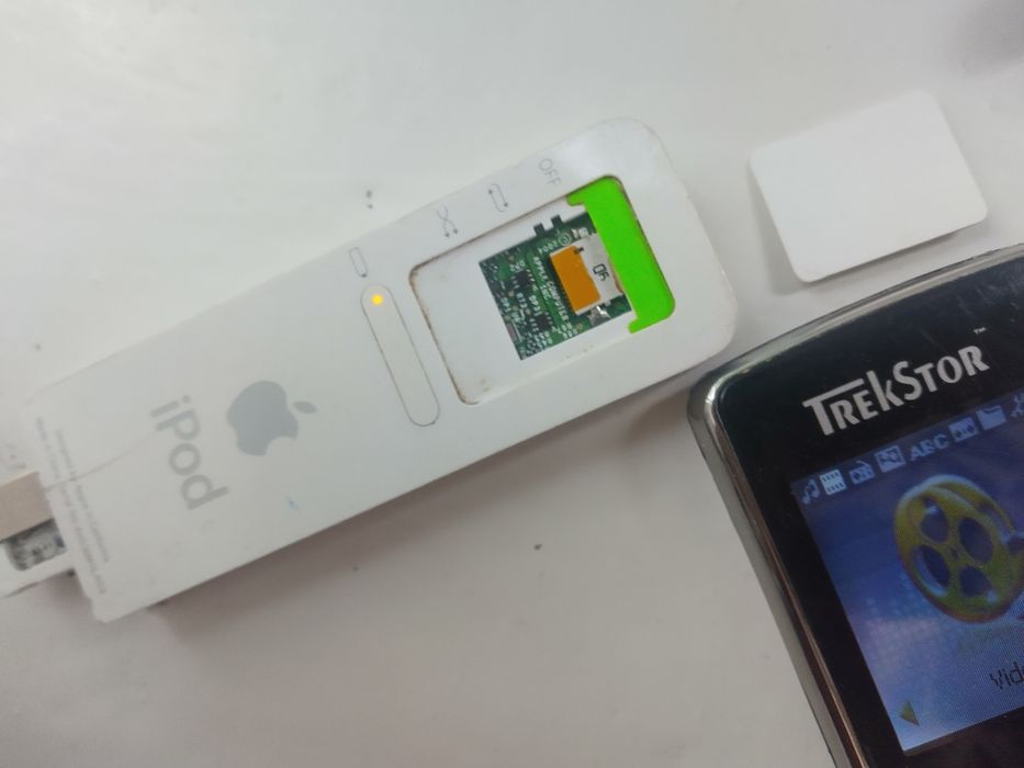 Apple iPod shuffle mp3 плеер