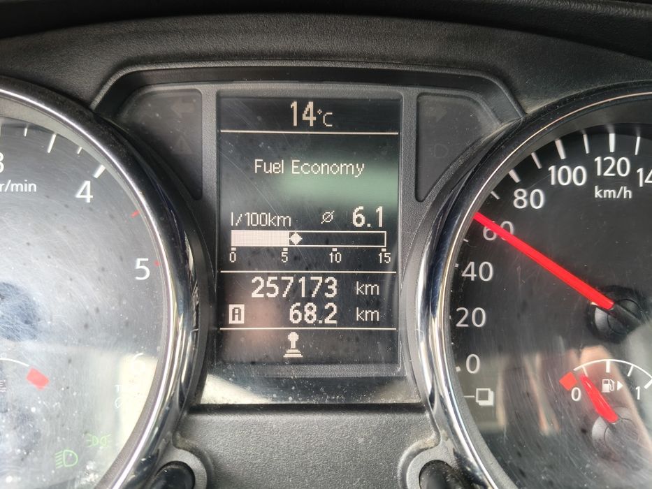 Продам Nissan QashQai+2,7місць.Рідна фарба!