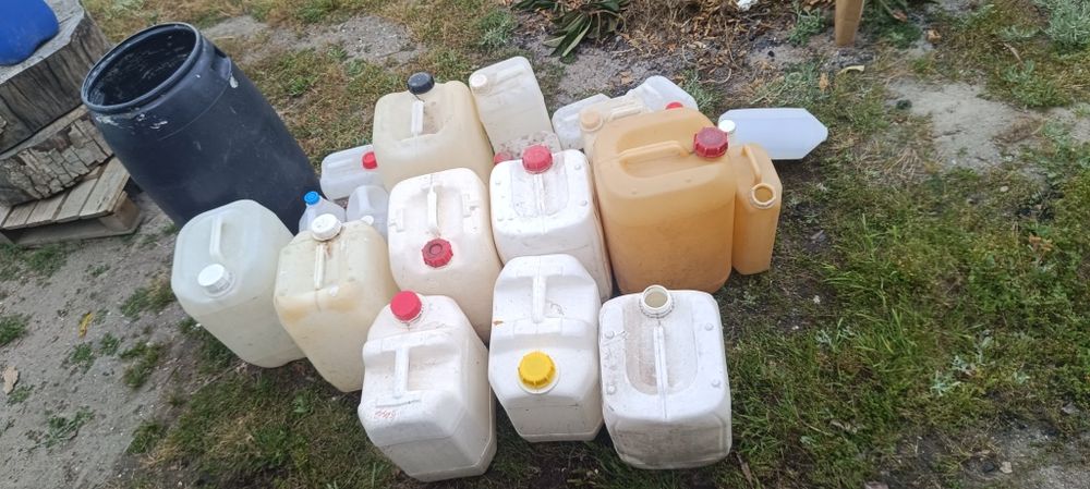 Depósitos e jerricans em plastico para liquidos