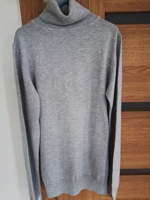 Sweter z golfem S