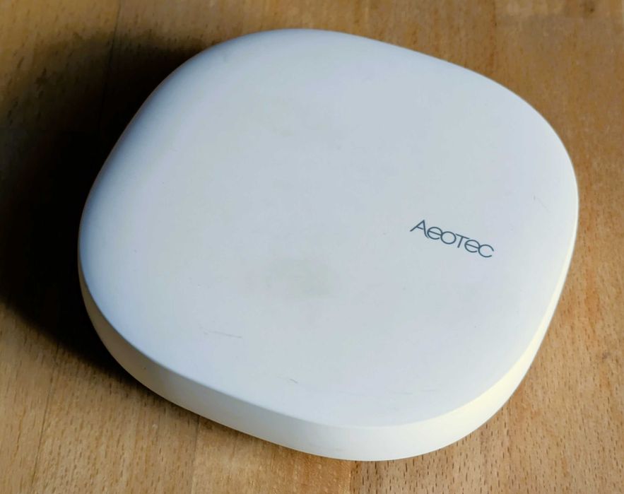 AEOTEC Smart Home Hub (SmartThings)