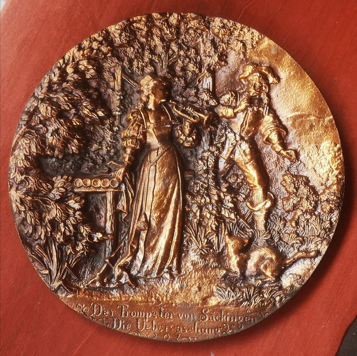 Talerz medalion z brązu