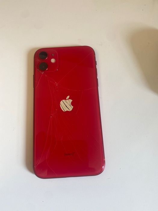 iPhone 11 64GB Vermelho
