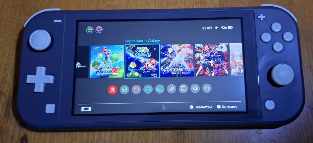 Nintendo Switch Lite + sdcard 512GB