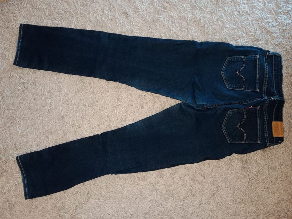 Jeansy, rozmiar 28, 712 slim ze stretchem firmy Levi's z dużym E