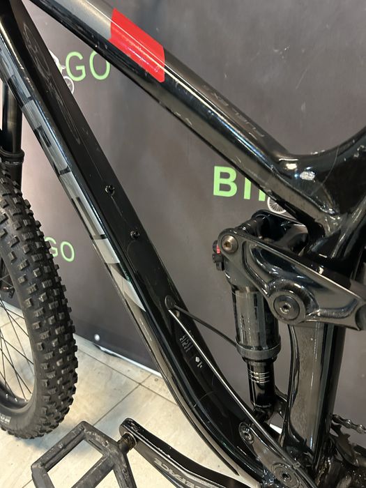 Trek - Fuel EX 5 - RockShox - Deore - Sztywne osie