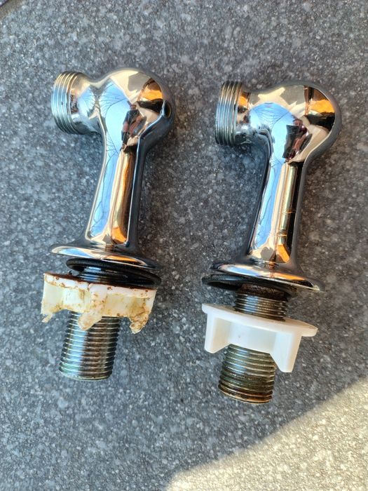 Kolanko do bateria wanna