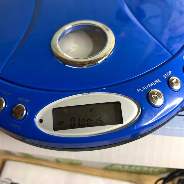 Портативний CD/MP3 програвач Roadstar PCD-495MP