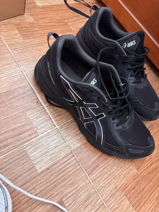 Tenis praticamente novos da ASICS