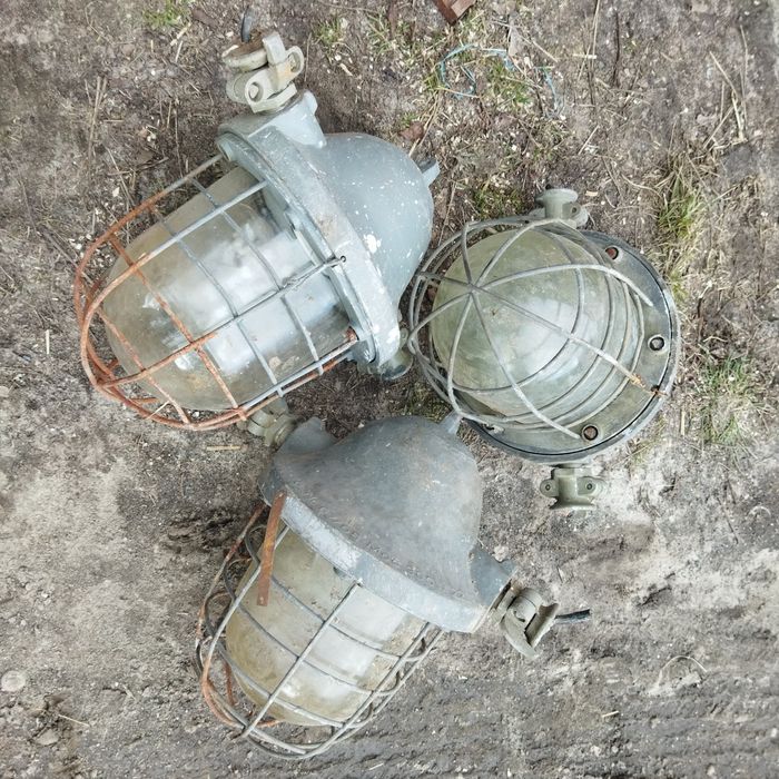 Stara lampa aluminiowa