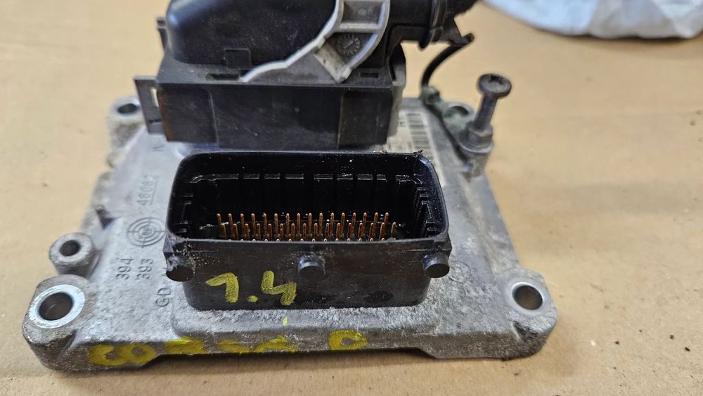 Opel Corsa D  Meriva 1.4 16V komputer sterownik silnika   55350552 SD 55590556 ABHO