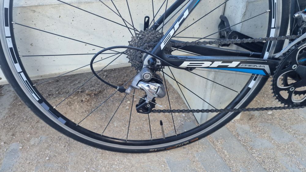 Bicicleta estrada BH Prisma Carbono