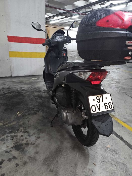 Scooter Sym Symphoni SR