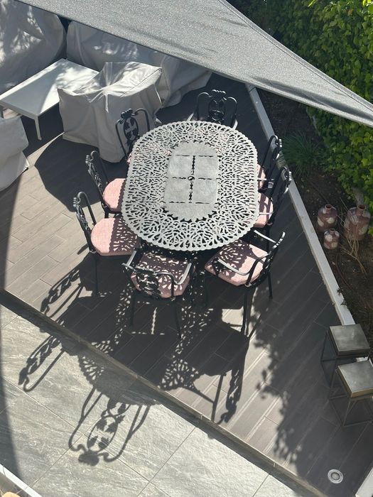 Outside Dining Table and Chairs