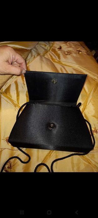 Pochete de cerimónia, preta.