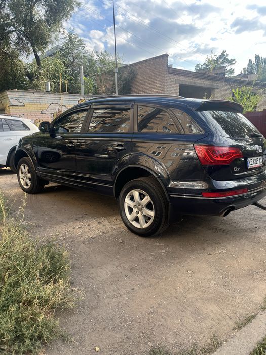 Продам ауді q7 в гарному стані